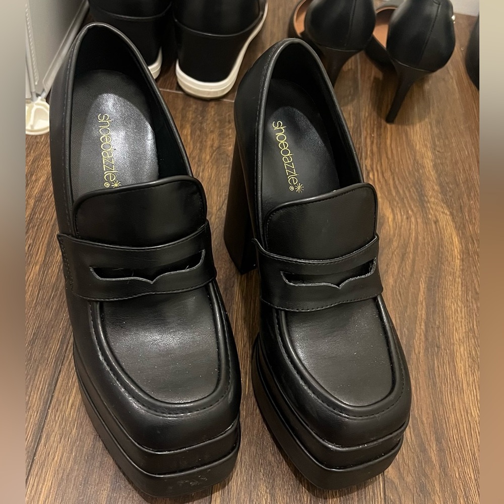 Platform loafer black